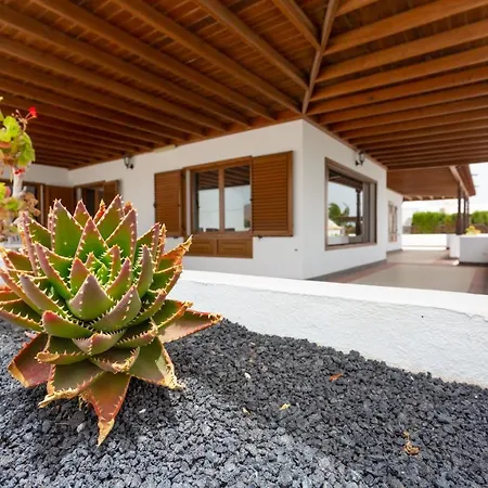 Villa Dorada فيلة *